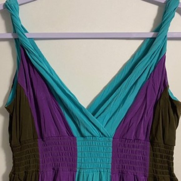 Truworths Dress colorful stretchy summer, size 10, ruched under bust. - Picture 6 of 8
